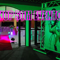 PASSADEIRA VERMELHA E BANNER