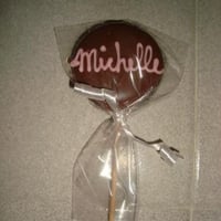 Pirulitos de choc. com o nome