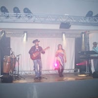 Na hora do sertanejo, as melhores dançantes!!