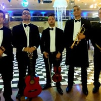 Queremos fazer parte do seu sonho , deixe a trilha sonora do seu casamento conosco.