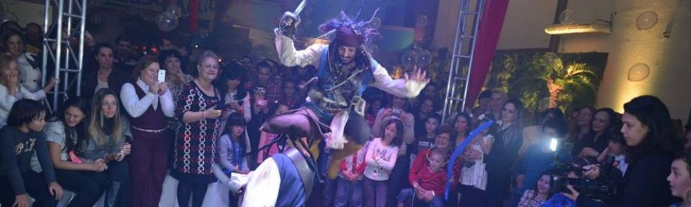 Sósia Capitão Jack Sparrow - Piratas do Caribe