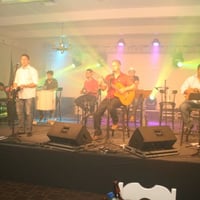 Show Grupo Samba na Cadência