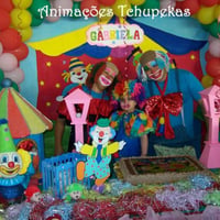 trio de palhaços
