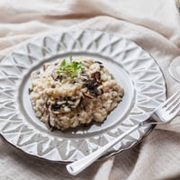 Risottos vegetarianos, de carne e frutos do mar. Opções em todos nossos menus