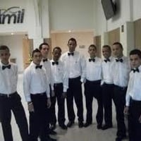 excelentes Garçons