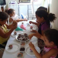 Oficina do Capcake onde seu convidados que montam seu próprio capecake    