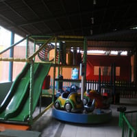 Brinquedão e área de recreação