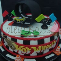 Bolo Hot Wheels
