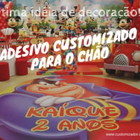 Adesivo de chão personalizado para todos os tipos de eventos.