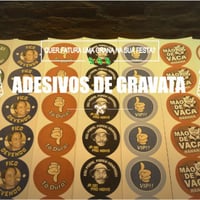 Adesivos de gravata para arrecadar uma grana na sua festa