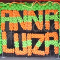 Letras e estruturas em aluminio