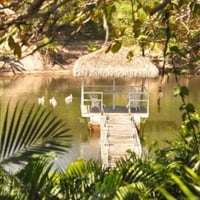 Dequi na lagoa