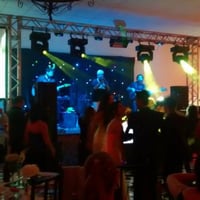 Na produção da Banda Versaty temos a cortina de leds inclusa