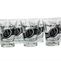 Copinhos de Cachaça personalizados com noivinhos e nomes do casal. Excelente opção de Lembrancinhas 