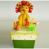 Caixa em MDF com o tema floresta leão