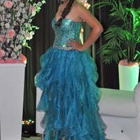 DEBUTANTE